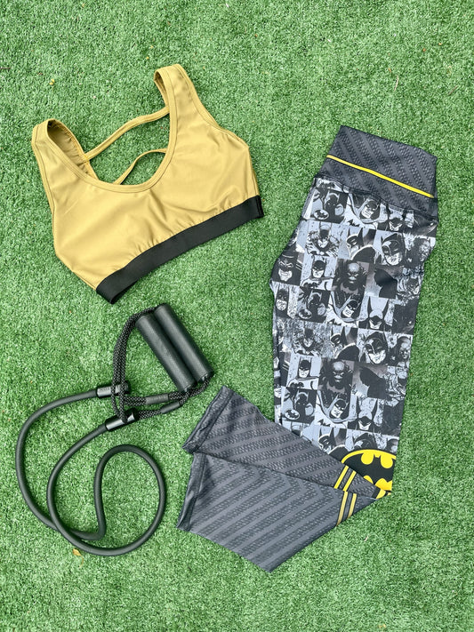 Samuga Style Women's 2-Piece Activewear Set, Gold Sports Bra & Batman Comic Print Leggings